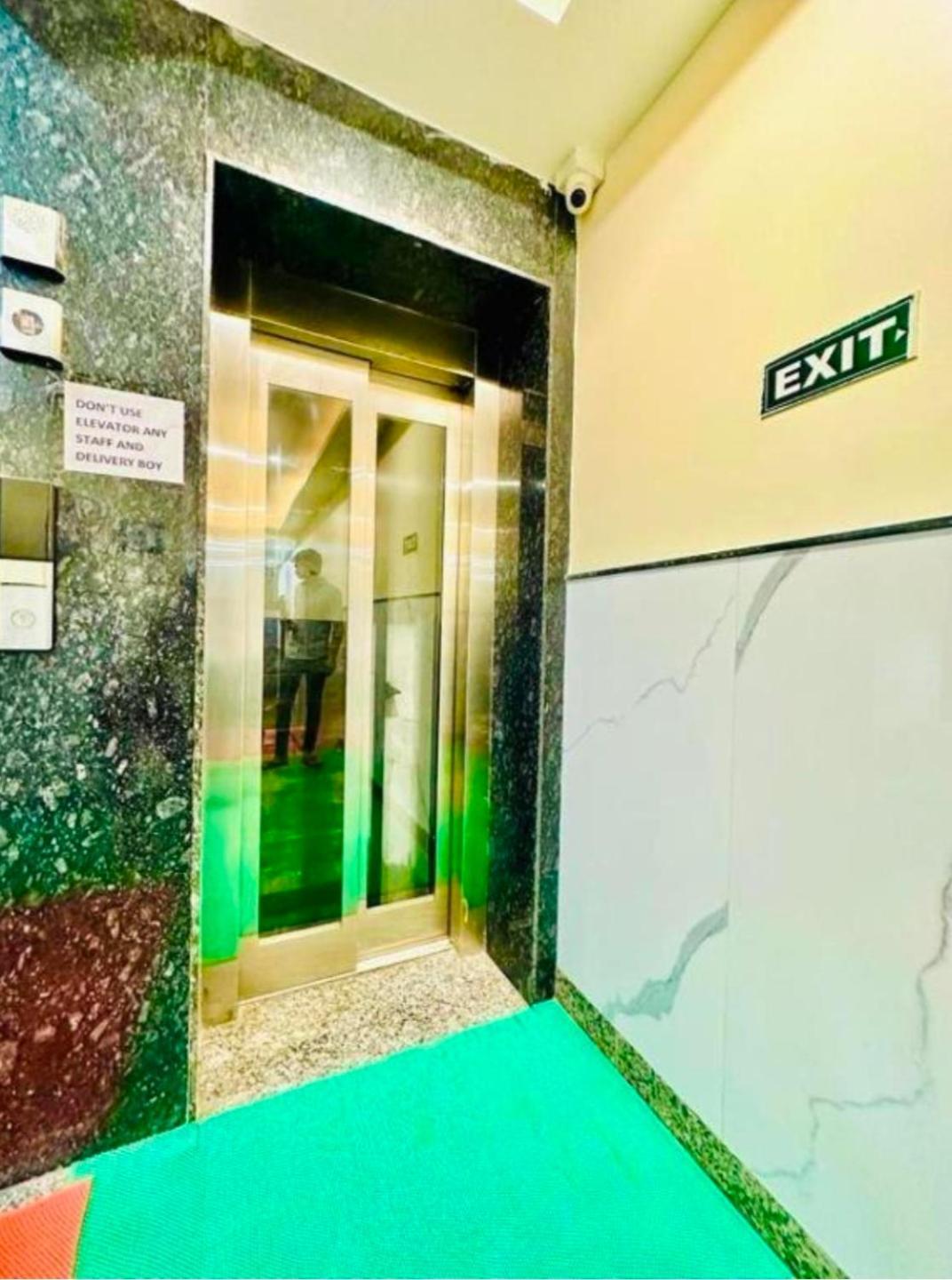 Shiva International Near By Igi Airport * New Delhi